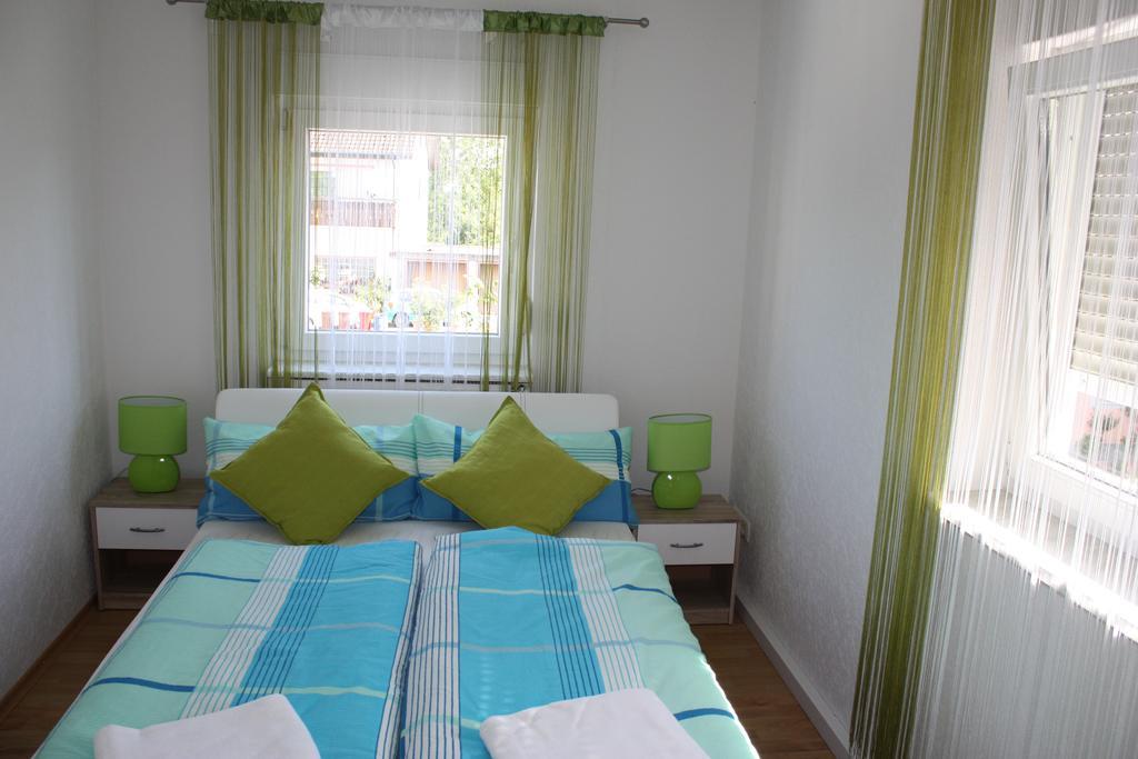 Privatzimmer San Ringsheim Exterior photo